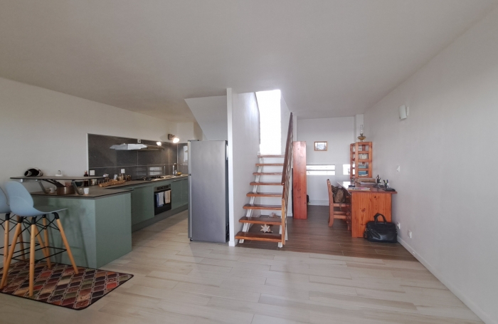 À louer : Charmant Duplex meublé  Centre-ville de Basse-Terre