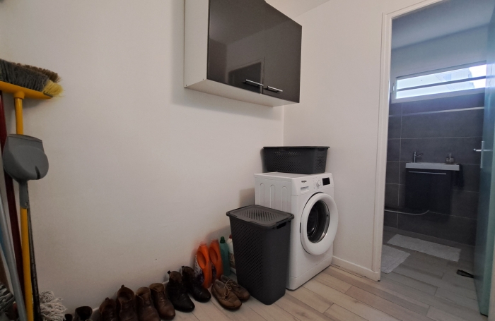 À louer : Charmant Duplex meublé  Centre-ville de Basse-Terre