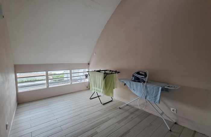 À louer : Charmant Duplex meublé  Centre-ville de Basse-Terre