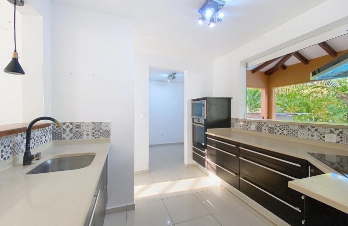 Vente Maison 112.96m² 5 pièces Lamentin