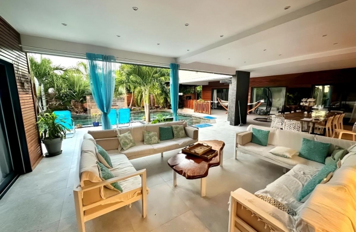 Vente Immeuble 374m&sup2; 12 pi&#232;ces Saint François