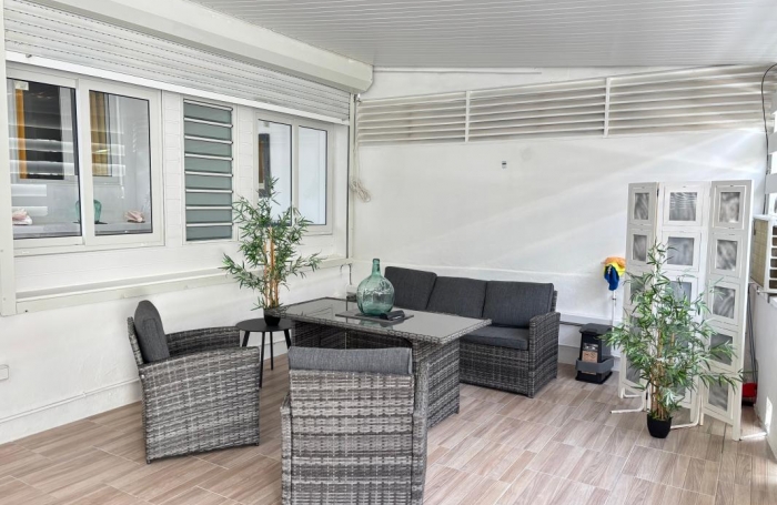 Vente Appartement 27.42m&sup2; 2 pi&#232;ces Basse-Terre