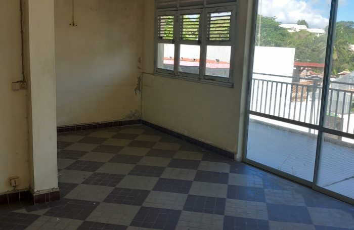 Pointe &agrave; Pitre Immeuble R+3