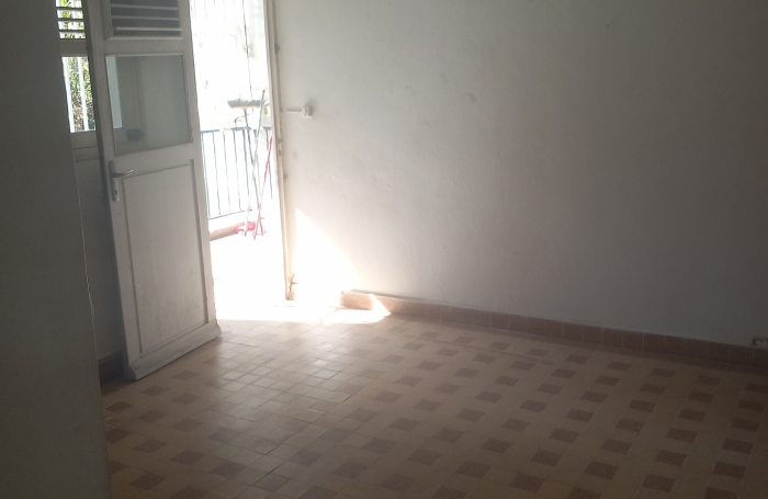 Pointe &agrave; Pitre Immeuble R+3