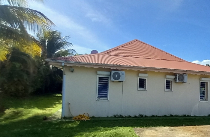 Lamentin - Villa T4 avec jardin