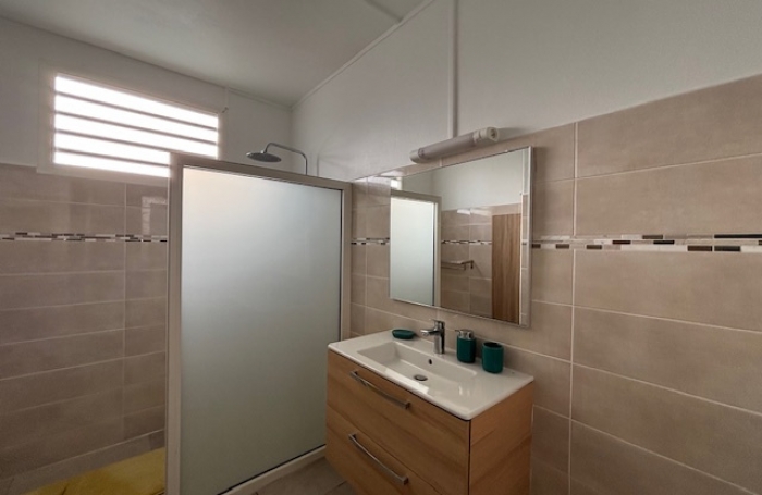 Maison individuelle trois pi&egrave;ces - LONGFORT IMMOBILIER