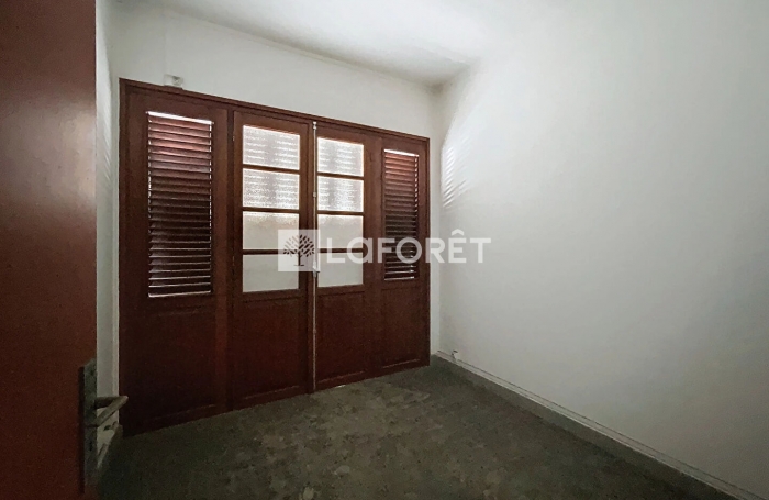 Vente Immeuble 315m&sup2; 12 pi&egrave;ces Pointe-&agrave;-Pitre