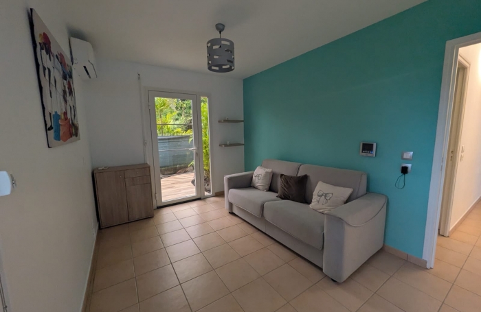 VILLA F4 MEUBLE AVEC PISCINE