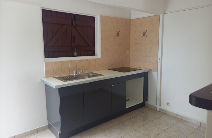 MAISON INDIVIDUELLE+GARAGE A PROXIMITE DOTHEMARE