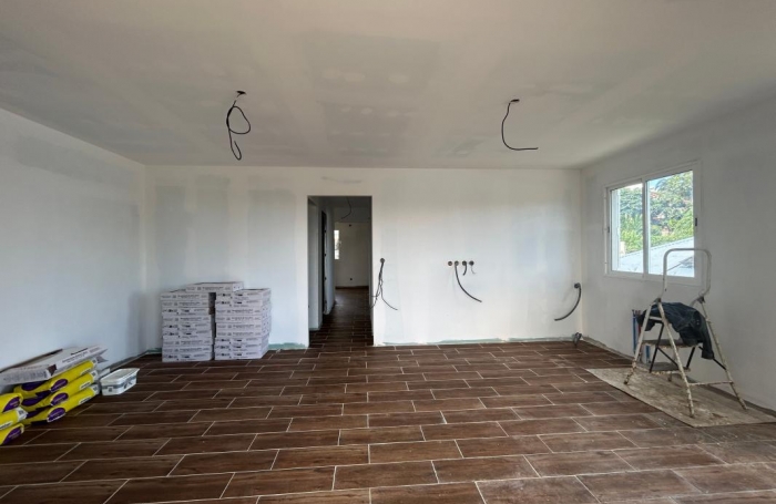 Vente Maison 66m&sup2; 4 pièces Petit-Bourg