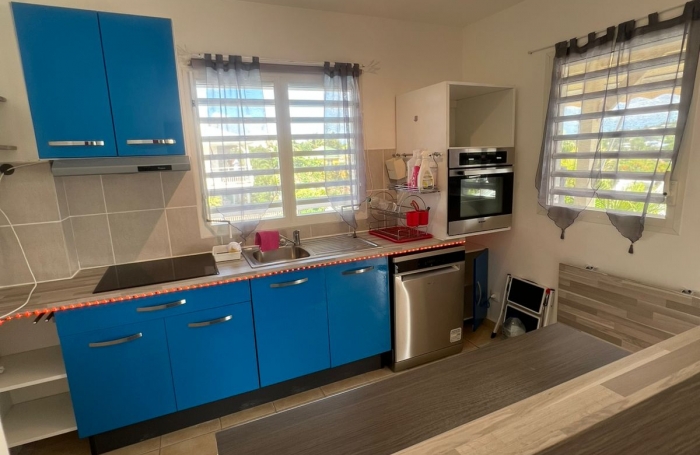 A VENDRE! Bel Appartement T3 dans une r&eacute;sidence S&eacute;curis&eacute;e au Gosier