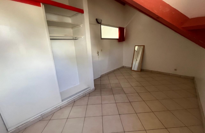 A Lou&eacute; - Appartement T2 Duplex   Le Gosier