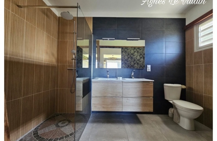 Vente Maison 109m&sup2; 4 pièces Bouillante