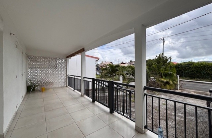 Maison individuelle quatre pi&egrave;ces - Longfort Immobilier