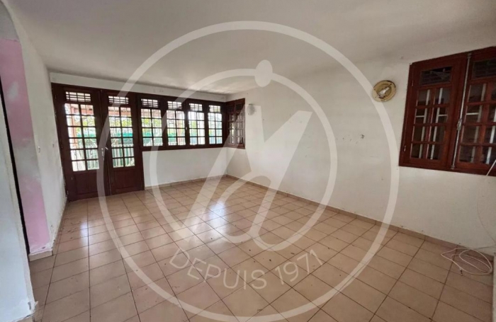 Vente Maison 160m&sup2; 6 pièces Baie Mahault