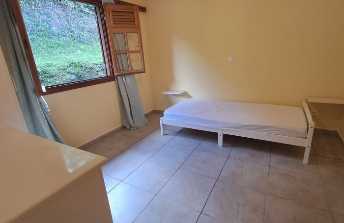 LOCATION-VILLA AVEC PISCINE BOUILLANTE- T5 VUE MER