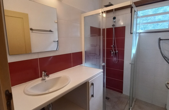 LOCATION-VILLA AVEC PISCINE BOUILLANTE- T5 VUE MER