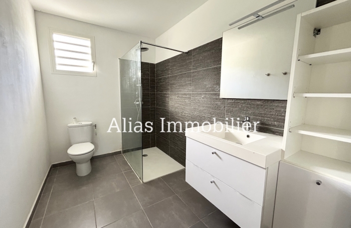 VENTE Villa r&eacute;cente F4 de 115 m2  terrain de 1158 m2 proche INRA