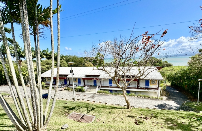 Exclusivit&eacute;-IMMEUBLE A VENDRE de 1100 m2 sur terrain de 3300 m2 &agrave; JARRY