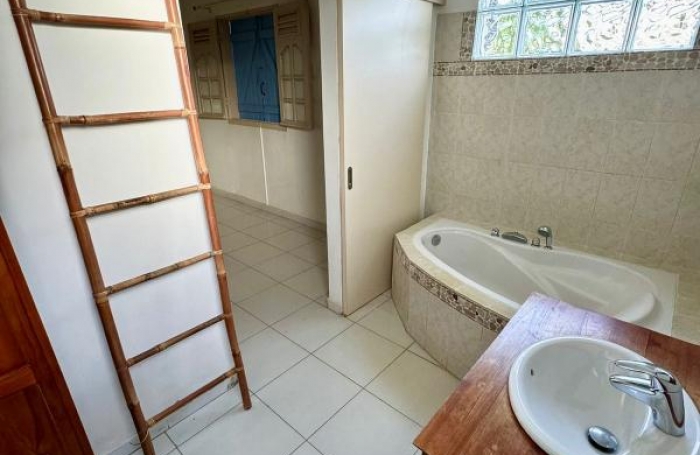 Location Maison 157m&sup2; 3 pièces Baie Mahault