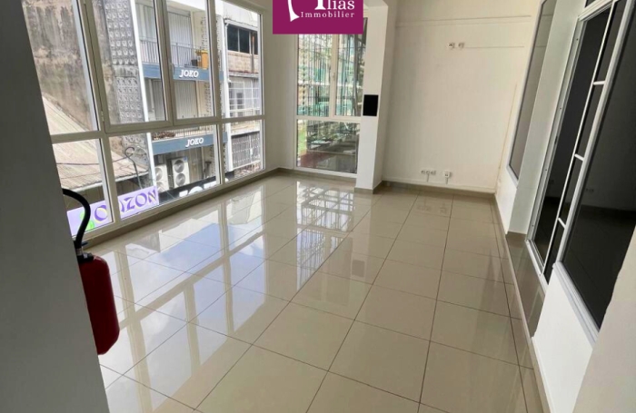 &Agrave; louer   Bureau 10 m2   R2   Rue Fr&eacute;bault, Pointe-&agrave;-Pitre