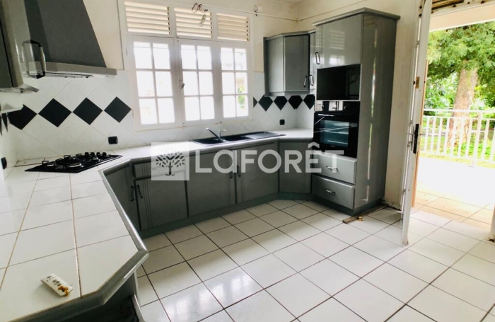 Vente Maison 90m&sup2; 3 pi&egrave;ces Capesterre Belle Eau