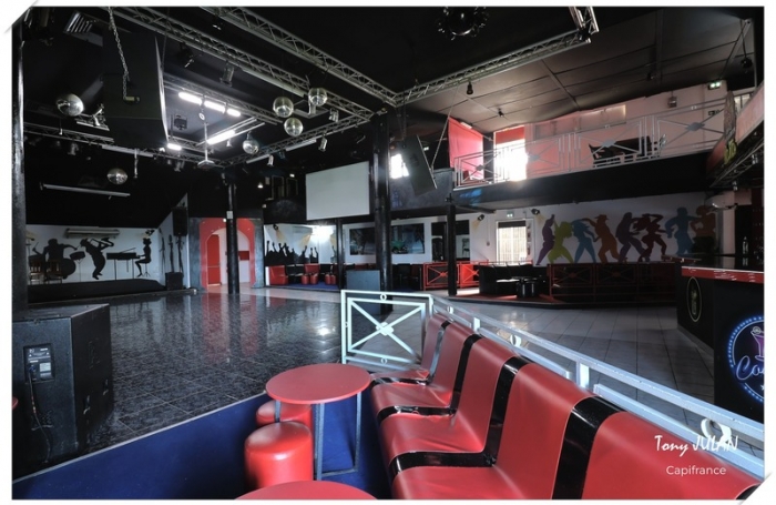 Vente Divers 723m&sup2; 5 pièces Gourbeyre