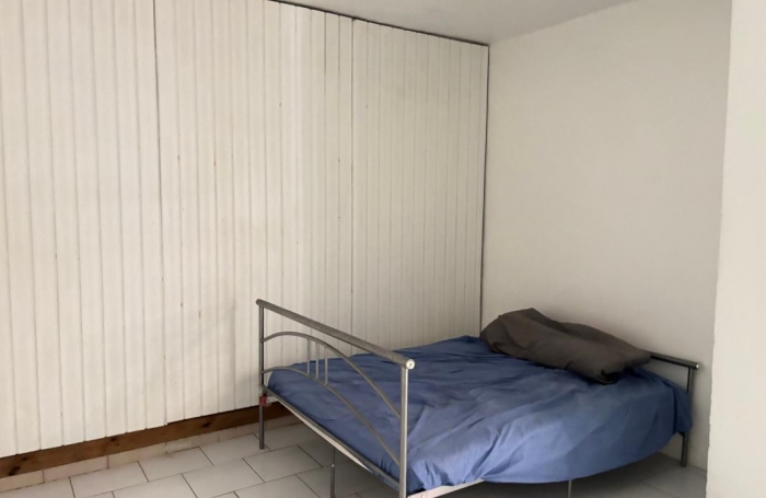 Vente Immeuble 169m&sup2; 6 pièces Basse-Terre