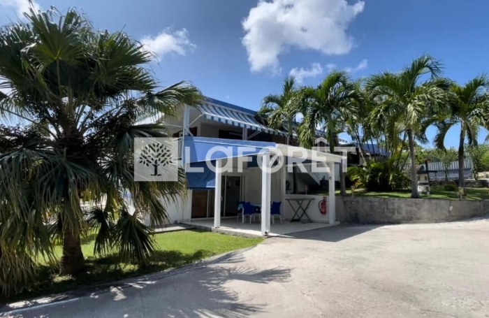 Vente Maison 340m&sup2; 13 pi&egrave;ces Anse-Bertrand