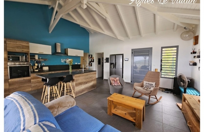 Vente Maison 89m&sup2; 4 pièces Bouillante