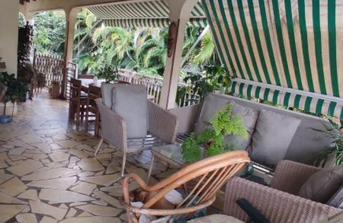 Vente Maison 118m&sup2; 4 pièces Sainte Rose