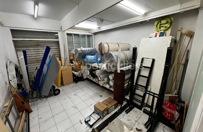 Vente Local commercial 96.39m&sup2; 2 pi&egrave;ces Pointe-&agrave;-Pitre