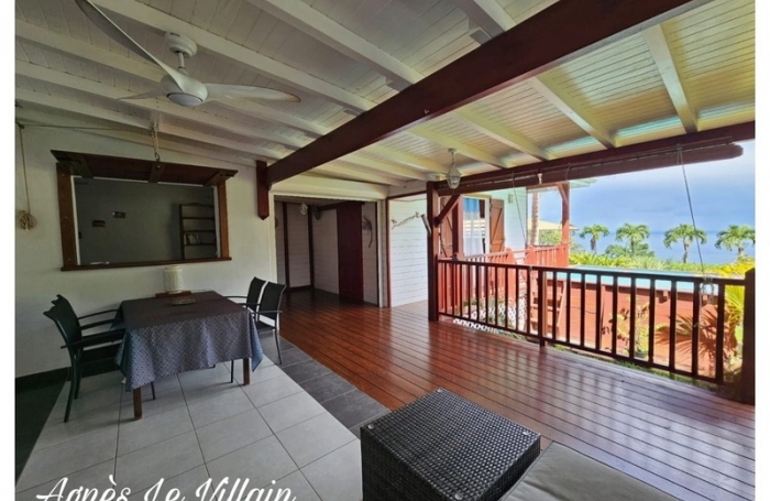 Vente Maison 83m&sup2; 4 pièces Bouillante