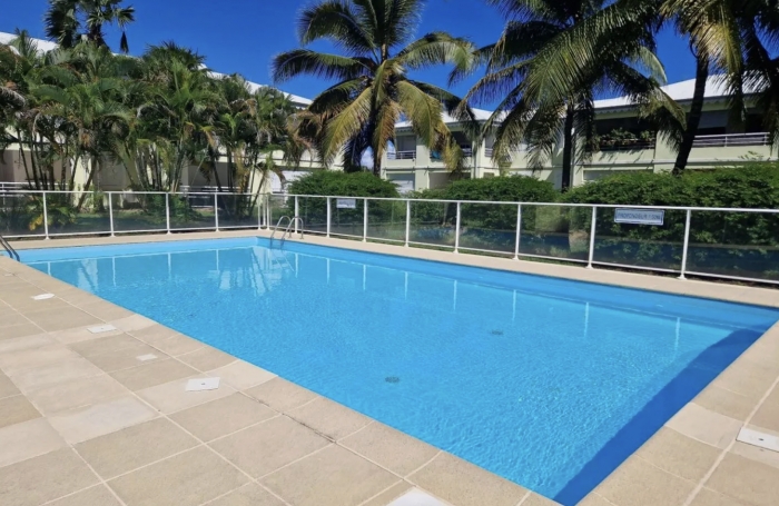 EN EXCLUSIVIT&Eacute;   Appartement T2 avec piscine dans r&eacute;sidence s&eacute;curis&eacute;e