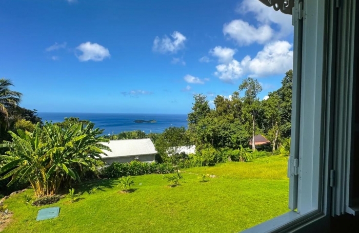 Vente Maison 111.2m&sup2; 4 pièces Bouillante