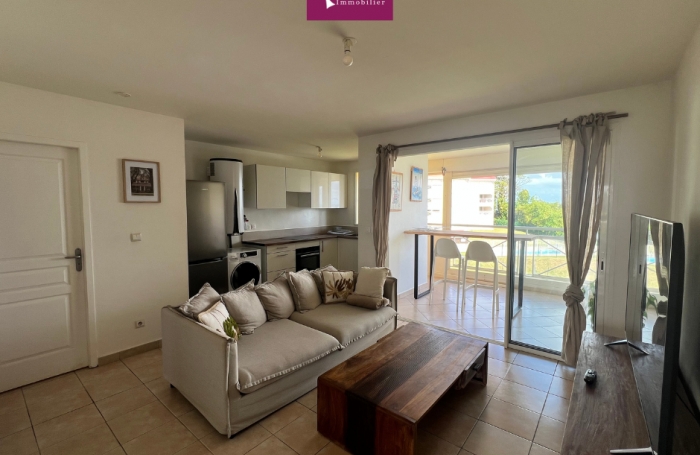 &Agrave; louer - T2 meubl&eacute; Vue mer   R&eacute;sidence s&eacute;curis&eacute;e &agrave; Petit-Bourg