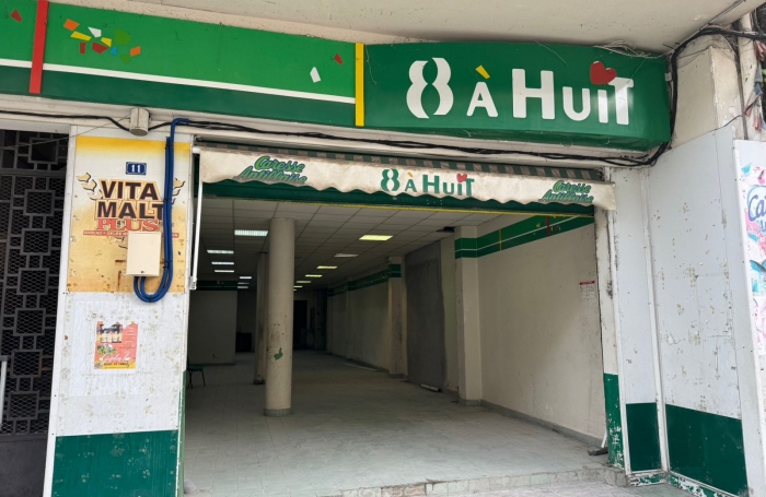 Local professionnel / commercial   175 m2 env.   Immeuble sur 3 niveaux   Rue du Docteur Cavre, Basse-Terre