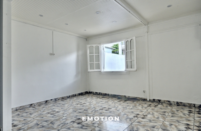 Maison Mitoyenne de 136 m2 - CAPESTERRE BELLE EAU