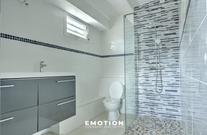 Maison Mitoyenne de 136 m2 - CAPESTERRE BELLE EAU