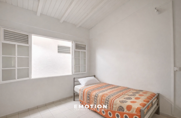 ENSEMBLE IMMOBILIER   2 MAISONS LOU&Eacute;ES   75,25 m2 BASSE-TERRE Nouveau mandat exclusif