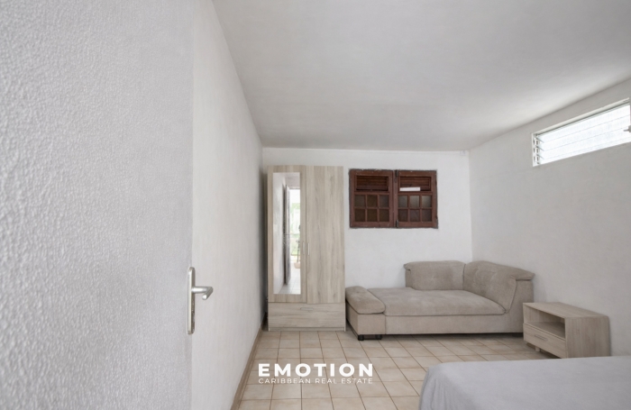 ENSEMBLE IMMOBILIER   2 MAISONS LOU&Eacute;ES   75,25 m2 BASSE-TERRE Nouveau mandat exclusif