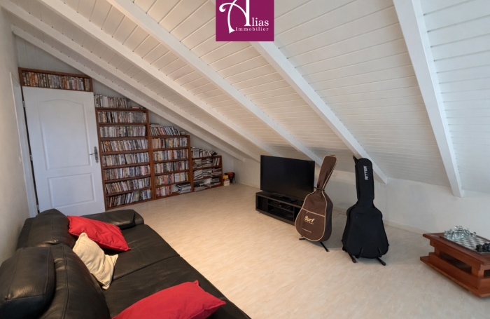 VENTE - Villa F6 cr&eacute;ole avec piscine et sous-sol am&eacute;nageable - secteur CRANE - LAMENTIN