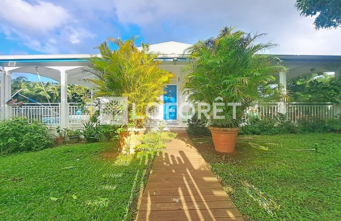 Vente Maison 150m&sup2; 5 pi&egrave;ces Lamentin