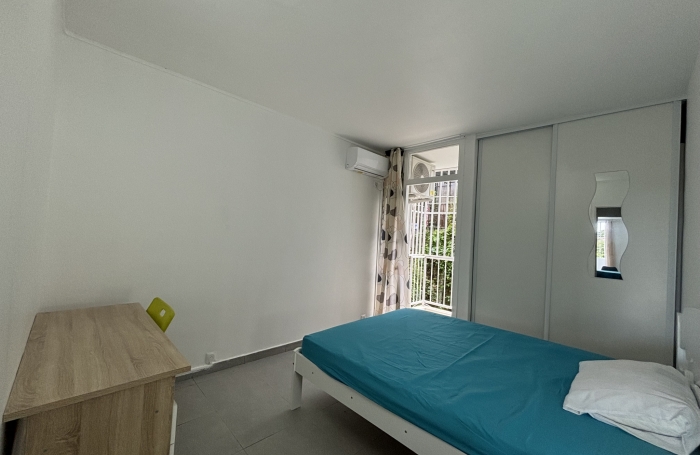 4 pi&egrave;ces -  Pointe-&agrave;-Pitre