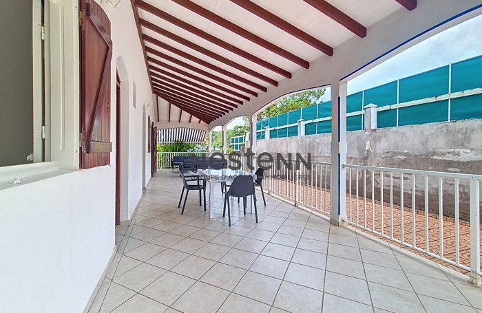 Vente Maison 129m&sup2; 6 pi&egrave;ces Petit-Bourg