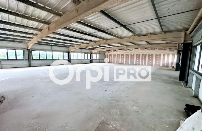 Location Divers 317m&sup2; Saint Fran&ccedil;ois