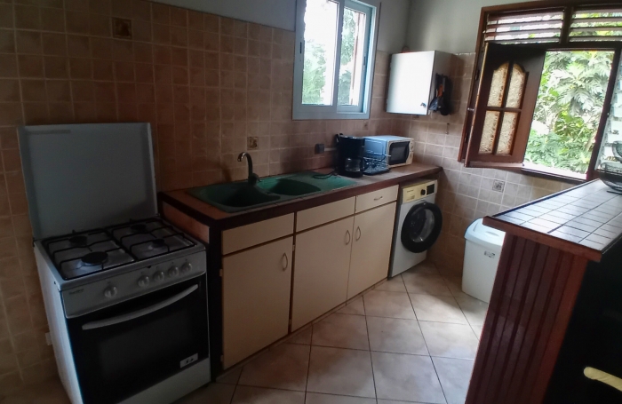 MAISON T2 (Meubl&eacute;e) 'EAU + &Eacute;LECTRICIT&Eacute; ' / 44 m2 / 97170 PETIT-BOURG