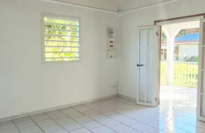 Location Maison 60m&sup2; 3 pièces Sainte Rose