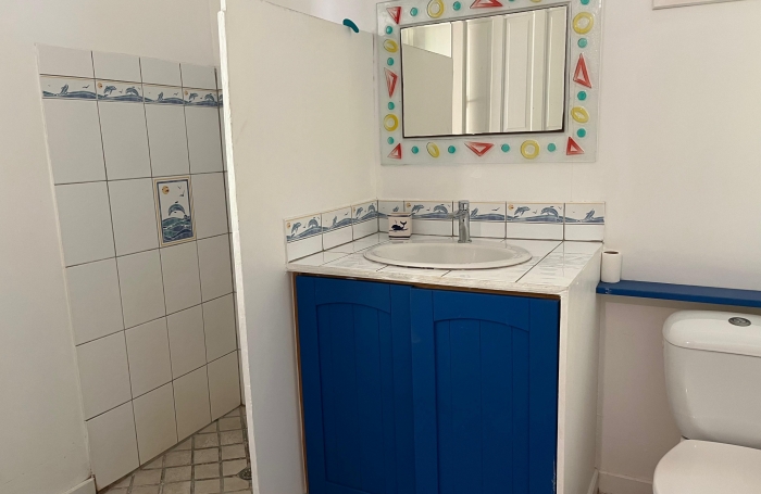 Trois-Rivi&egrave;res , dans un lotissement calme avec vue sur Les Saintes, Villa T5 avec terrasse