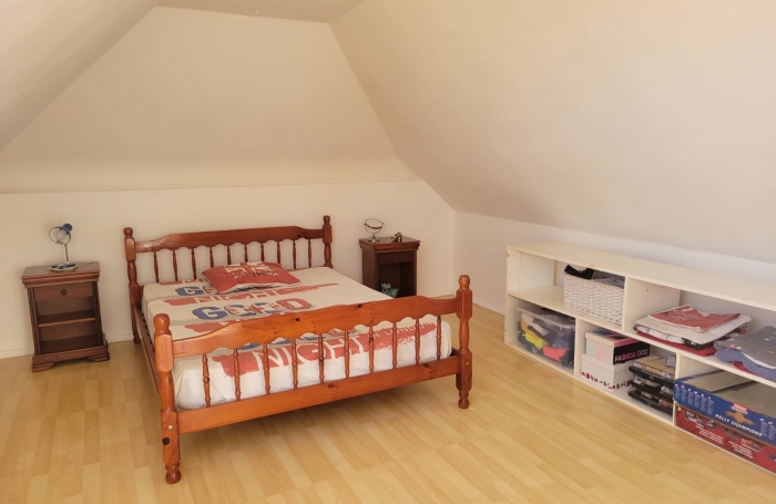 Trois-Rivi&egrave;res , dans un lotissement calme avec vue sur Les Saintes, Villa T5 avec terrasse